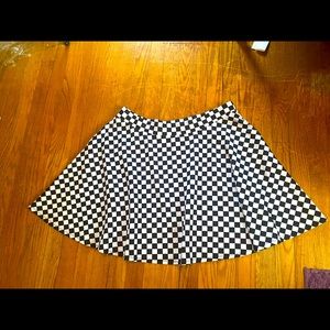 Hot Topic skater skirt